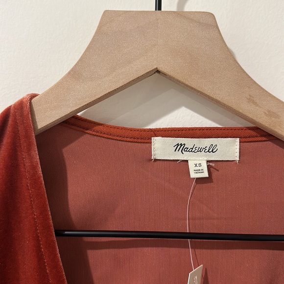 Madewell Women’s Velvet Wrap Long Sleeve Bodysuit XS - Picture 4 of 4